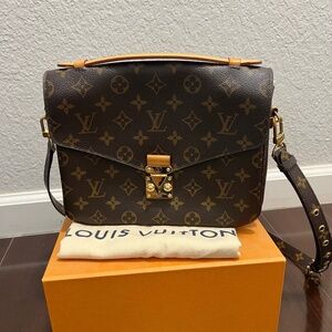 Louis Vuitton Pochette Metis - Excellent Condition